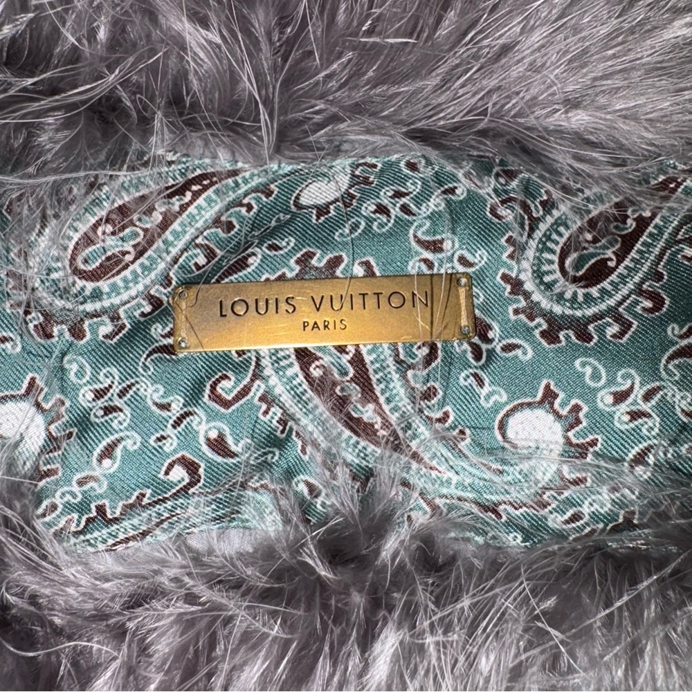 LV Silk and “Fur” Feather Stole / Collar MUST SEE - Picture 12 of 15
